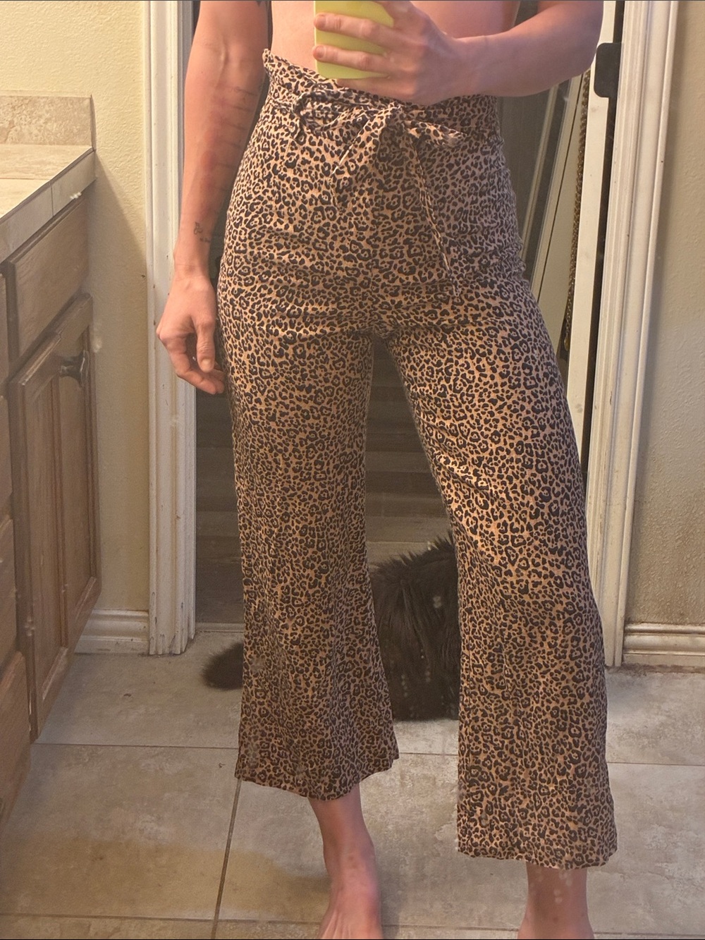 Ref 100% linen leopard print high rise belted paper bag waist wide leg crop pant